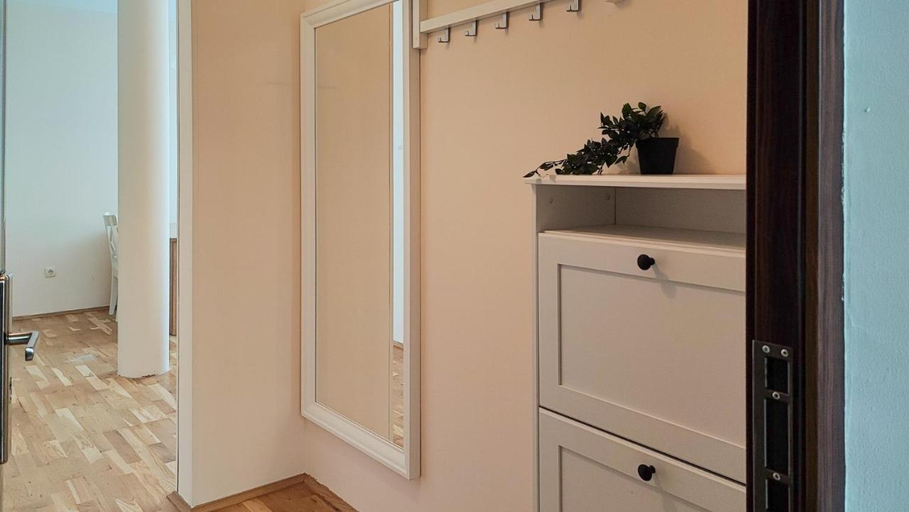 Filinhome Papa Suite 5 Novi Sad Luaran gambar