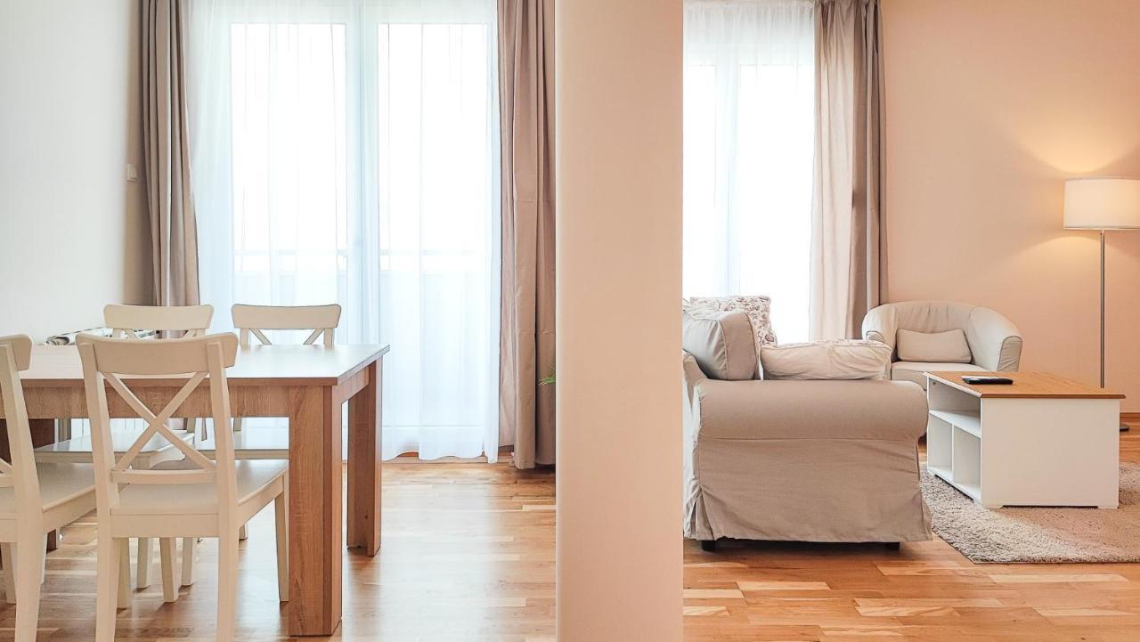 Filinhome Papa Suite 5 Novi Sad Luaran gambar